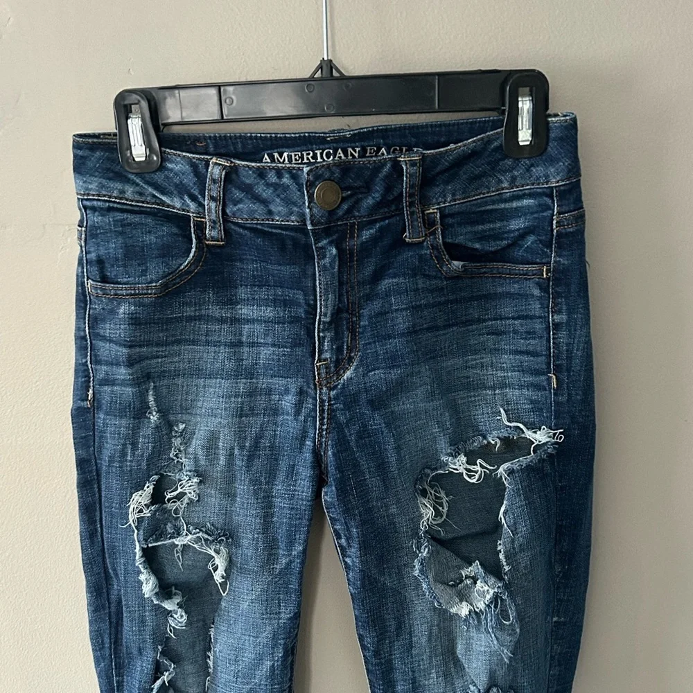 American Eagle Outfitters Distressed Blue Jeans/Jeggings - Picture 2 of 8